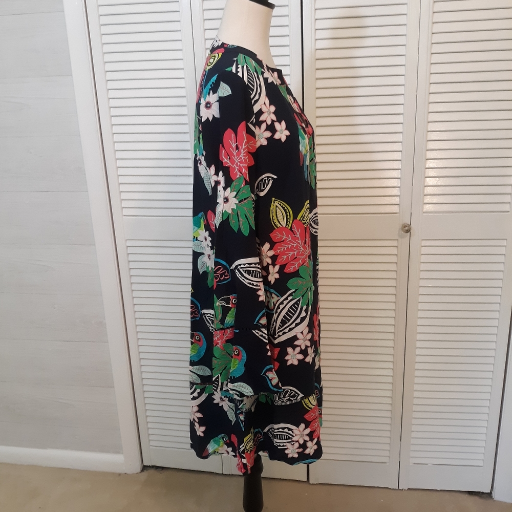 Crown & Ivy tropical parrot shift dress medium NWT - Picture 3 of 8